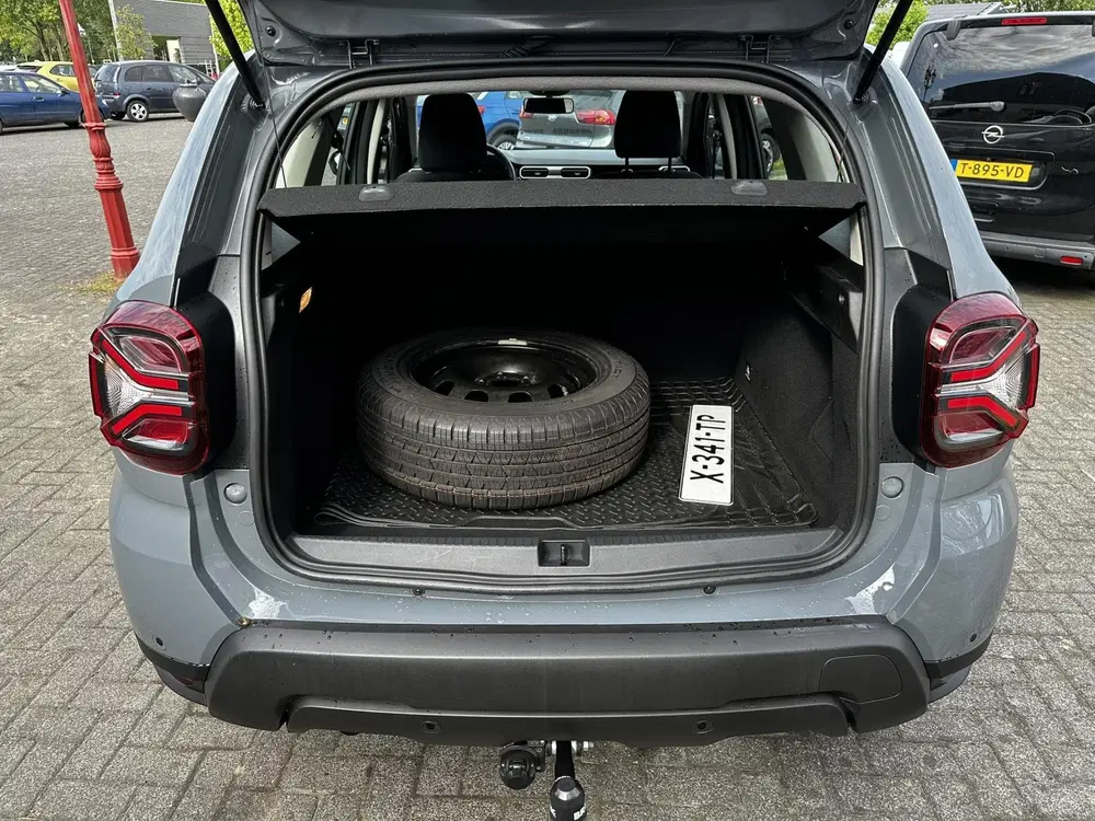 Dacia Duster 1.0 TCe 100 Bi-Fuel Essential Trekhaak uit 2024, foto 12