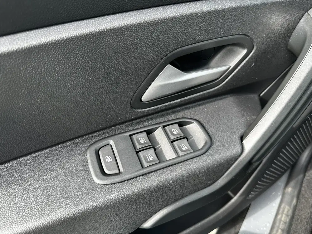 Dacia Duster 1.0 TCe 100 Bi-Fuel Essential Trekhaak uit 2024, foto 14