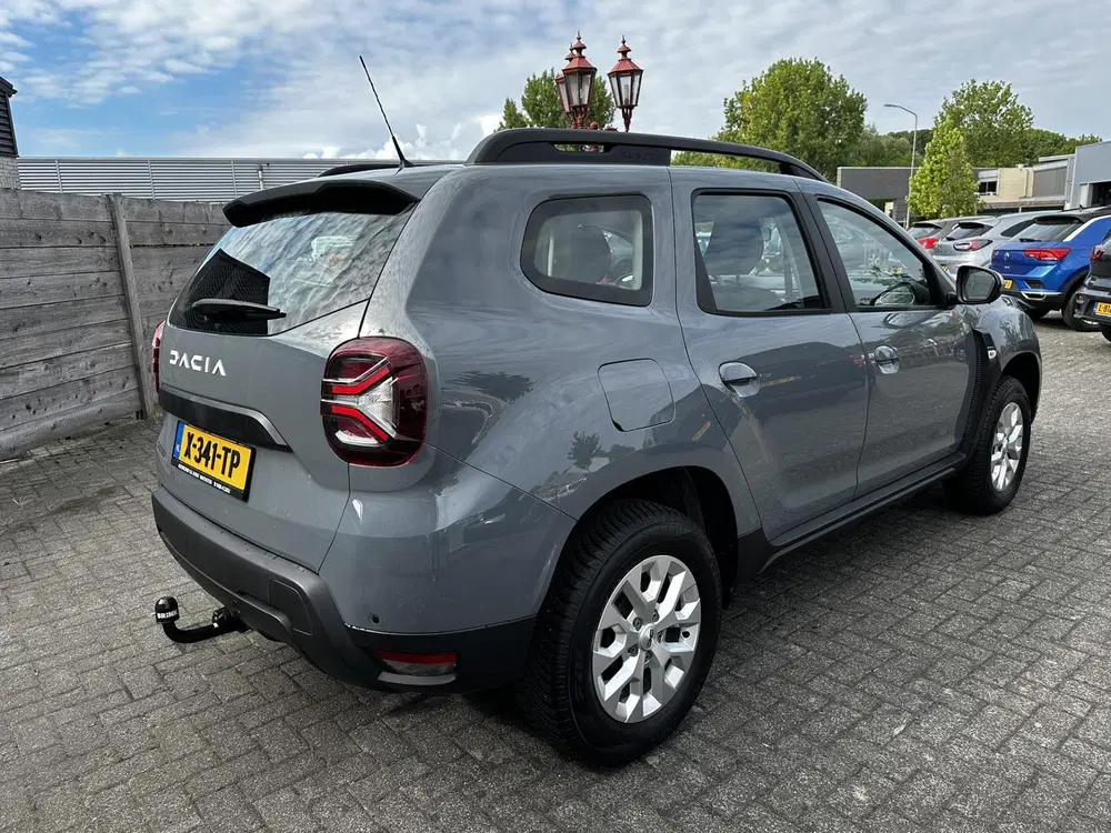 Dacia Duster 1.0 TCe 100 Bi-Fuel Essential Trekhaak uit 2024, foto 3