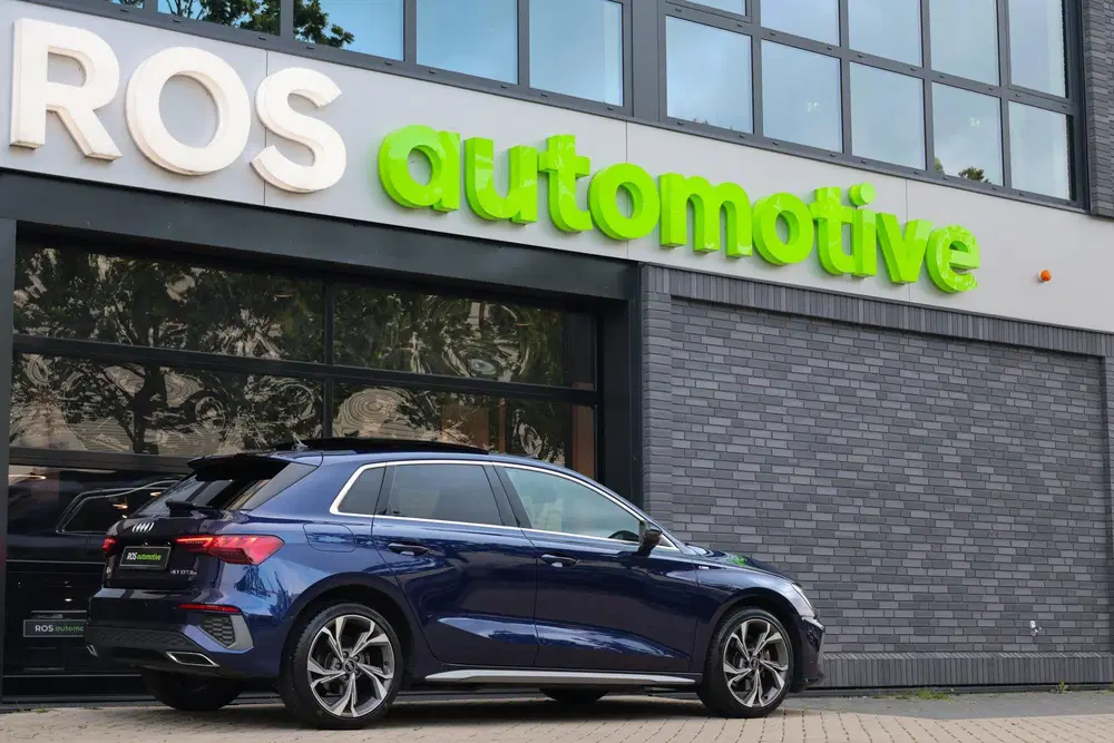 Audi A3 40 TFSI e Edition uit 2023, foto 2
