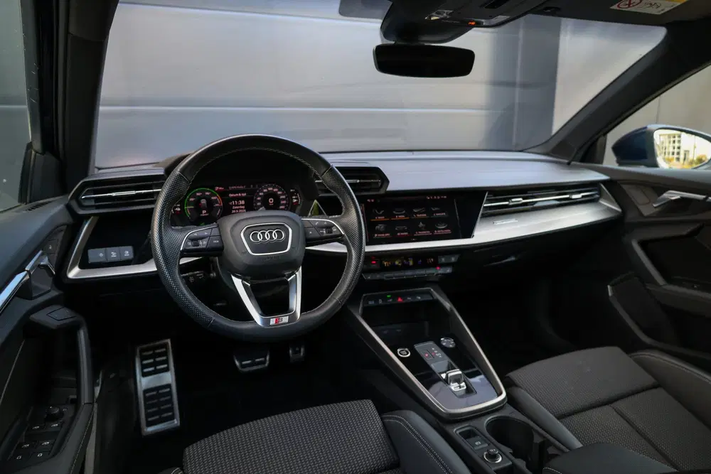 Audi A3 40 TFSI e Edition uit 2023, foto 4
