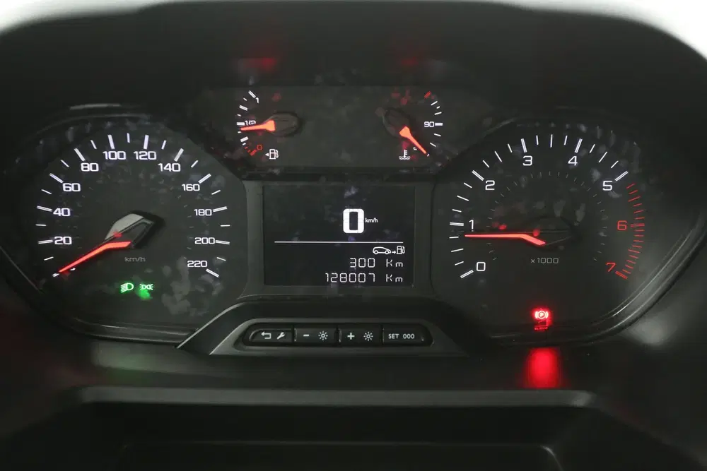 Peugeot Partner 1.5 BlueHDI 102PK uit 2021, foto 13