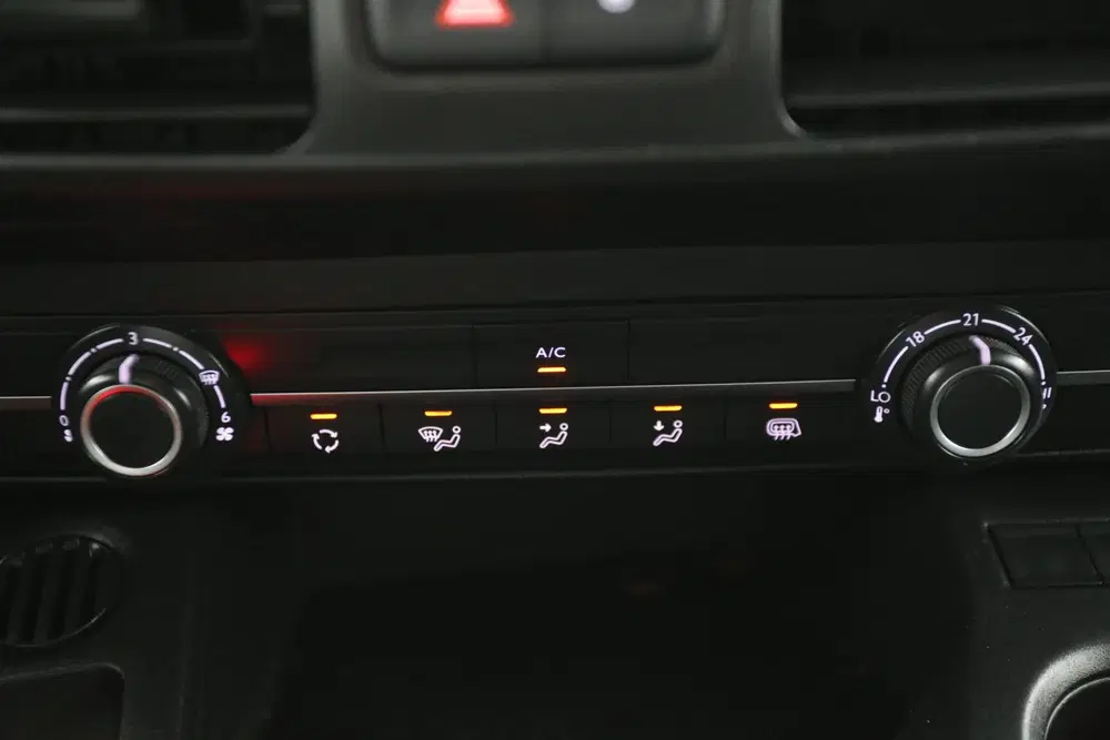 Peugeot Partner 1.5 BlueHDI 102PK uit 2021, foto 15