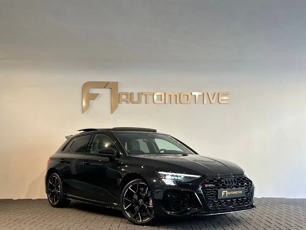 Audi RS3 2.5 TFSI quattro Pano uit 2021, foto 3