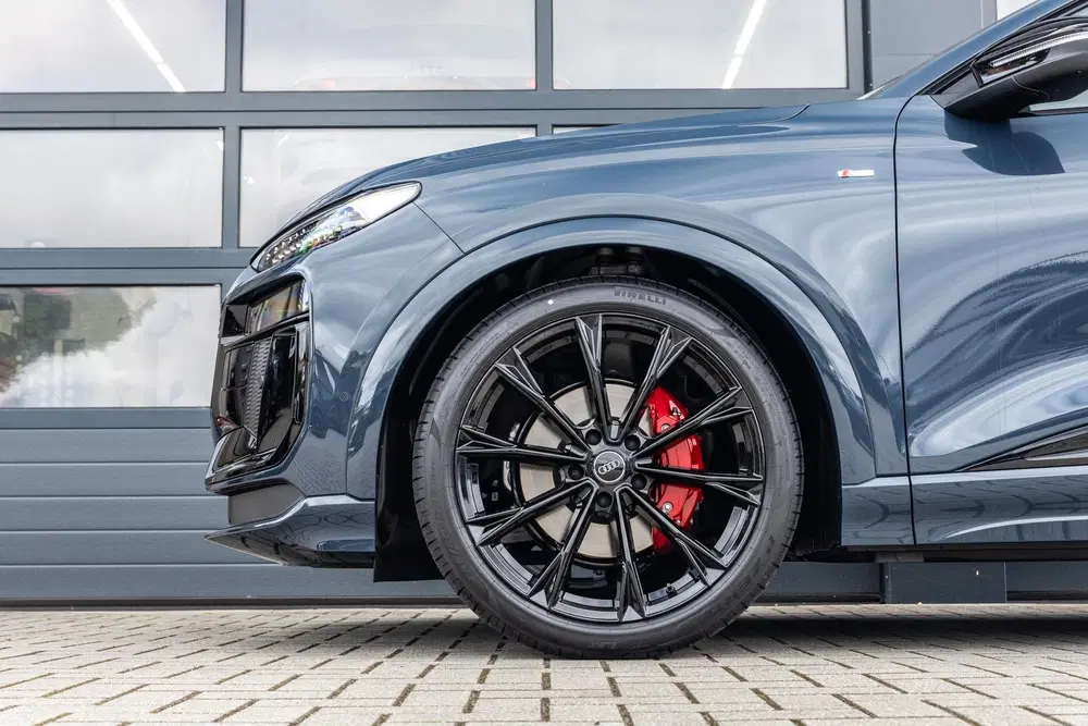 Audi Q6 e-tron 252pk S Edition 83 kWh uit 2026, foto 13