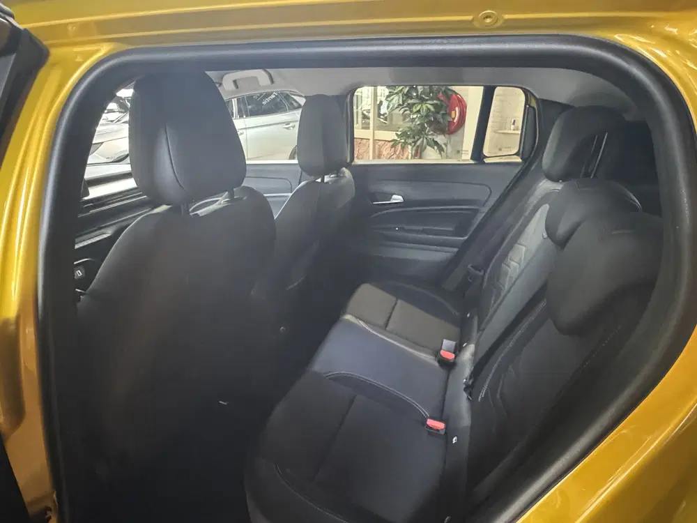 Jeep Avenger 1.2 Longitude Airco Navigatie LMV uit 2025, foto 11