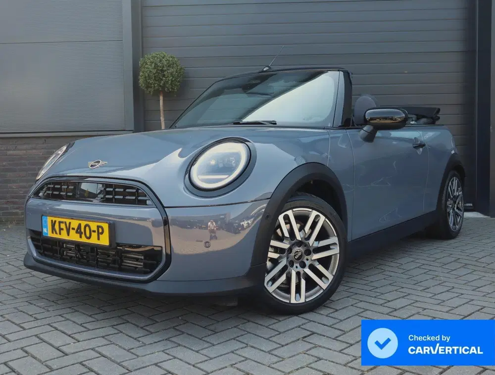 Mini Cabrio 2.0 Cooper C Classic M uit 2025