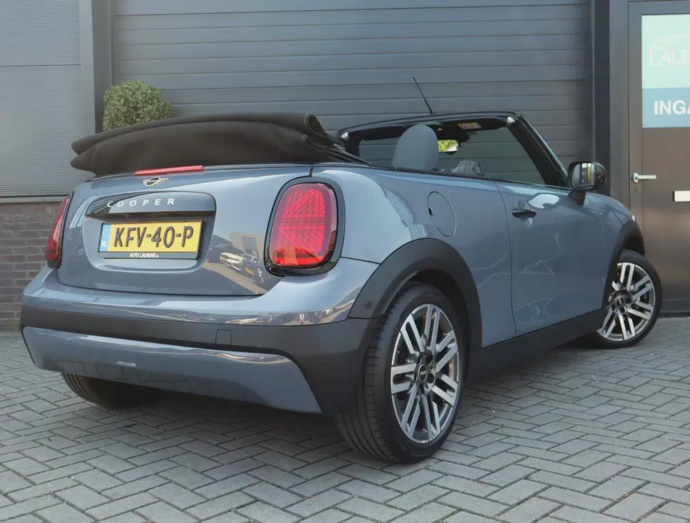 Mini Cabrio 2.0 Cooper C Classic M uit 2025, foto 3