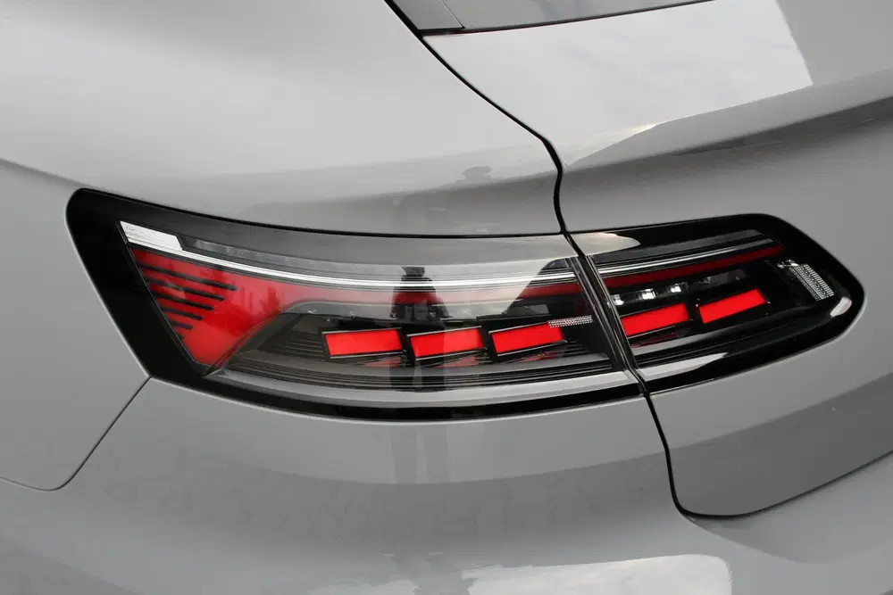 Volkswagen Arteon 1.4 TSI R-Line Business+ Incl. 12 maanden uit 2023, foto 9