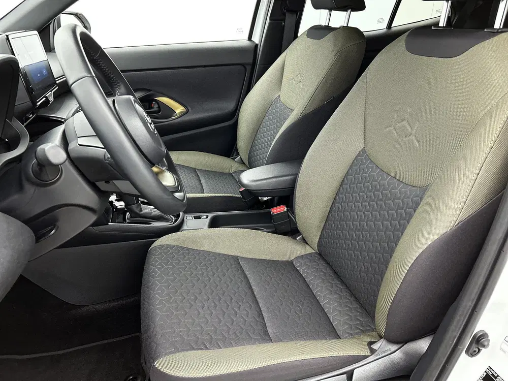 Toyota Yaris Cross 1.5 Hybrid Explore Parkeersensoren uit 2024, foto 15