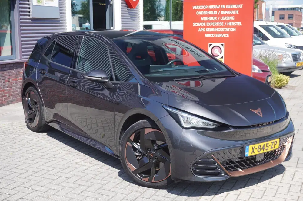 Cupra Born Copper Edition 62 kWh uit 2024