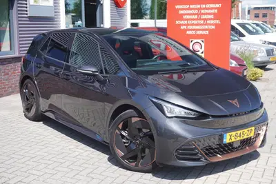 Cupra Born Copper Edition 62 kWh uit 2024