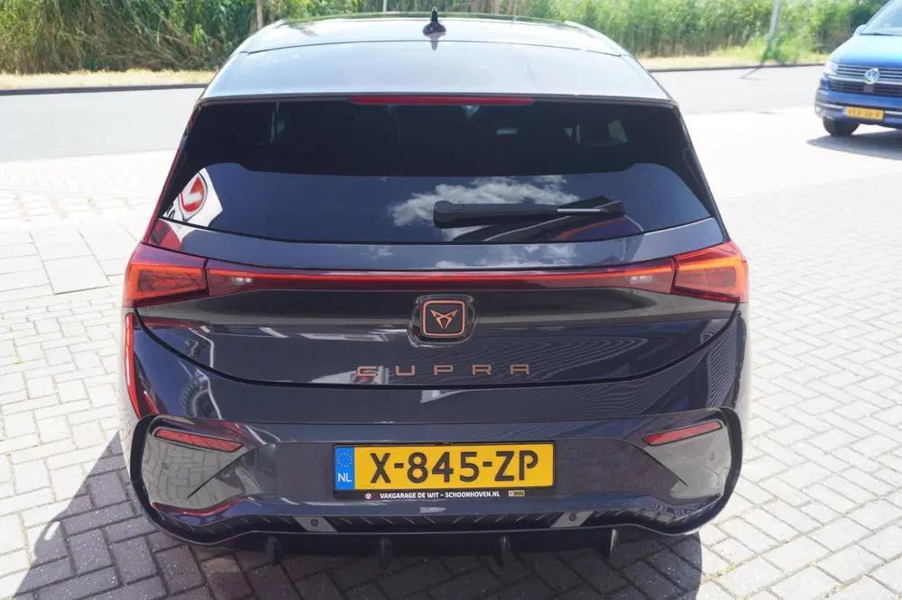 Cupra Born Copper Edition 62 kWh uit 2024, foto 4
