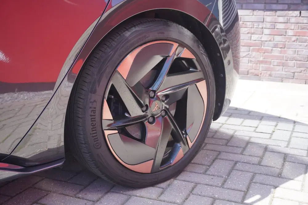 Cupra Born Copper Edition 62 kWh uit 2024, foto 7