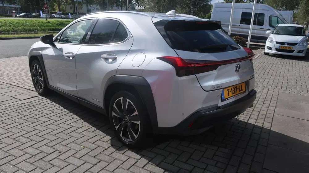 Lexus UX 250h Business Line uit 2019, foto 6