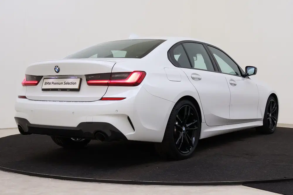 BMW 3-serie 320i Executive M Sport Automaat uit 2021, foto 2