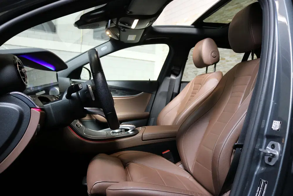 Mercedes-Benz E-Klasse 200 Business Solution Sport uit 2020, foto 4