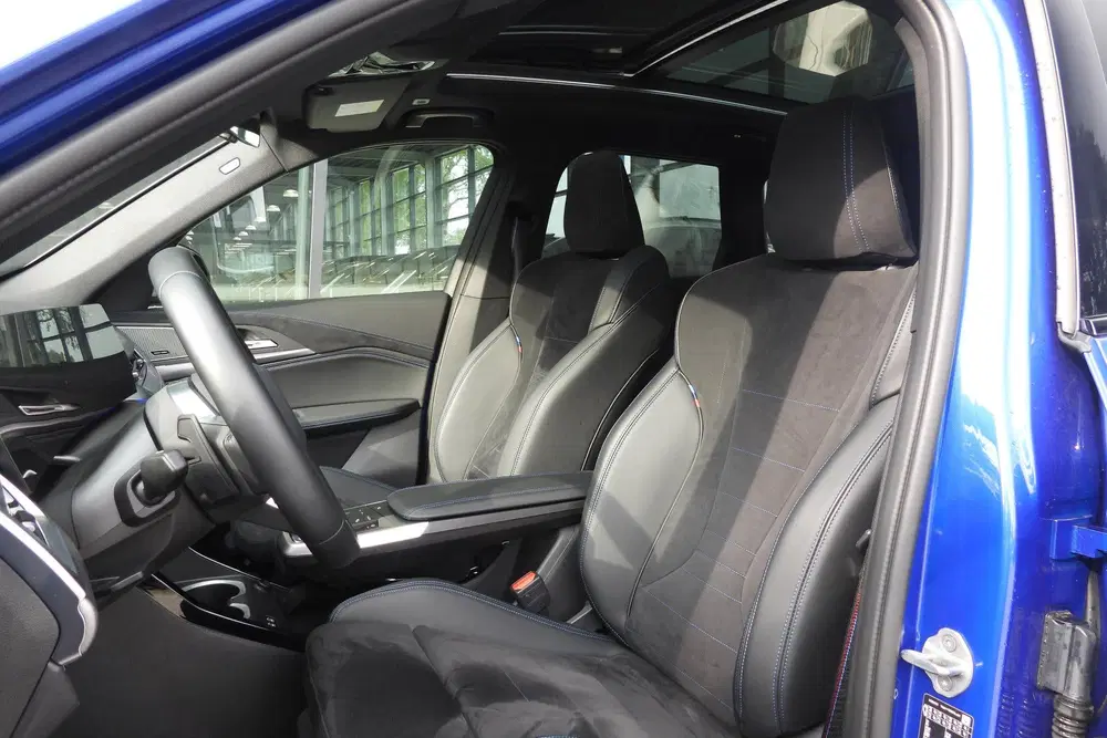 BMW iX1 xDrive30 M Sport uit 2025, foto 15