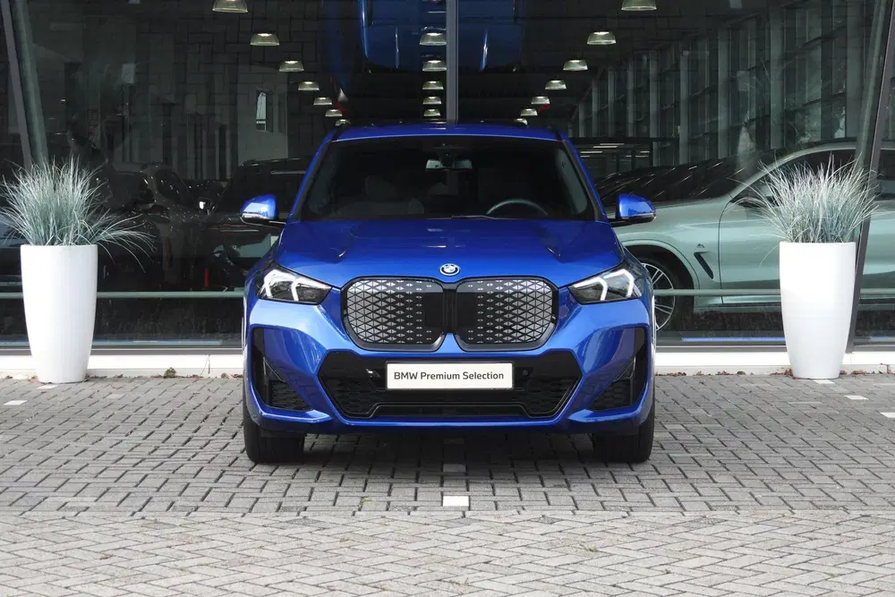 BMW iX1 xDrive30 M Sport uit 2025, foto 9