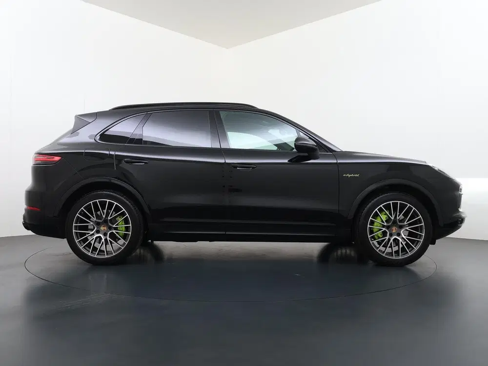 Porsche Cayenne 3.0 E-Hybrid Platinum Edition SOH 100% 340 uit 2022, foto 9