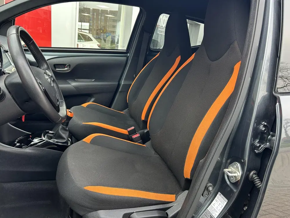 Toyota Aygo 1.0 VVT-i x-JBL uit 2021, foto 11