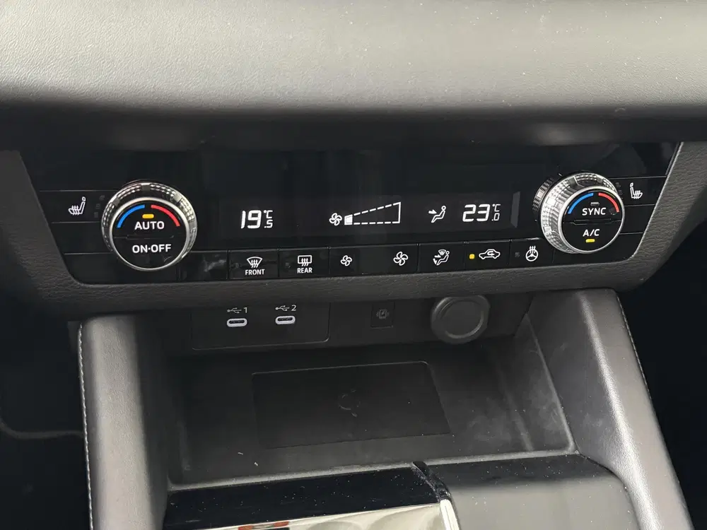 Mitsubishi Outlander 2.4 PHEV Business Edition uit 2025, foto 4