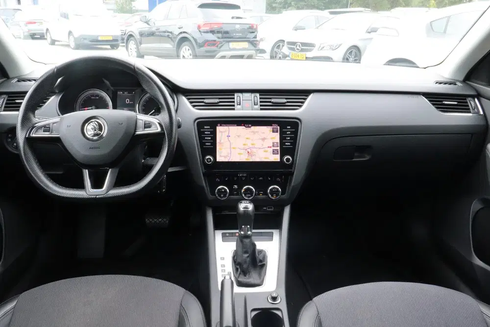 Skoda Octavia 1.6 TDI Greentech Clever Edition uit 2019, foto 3