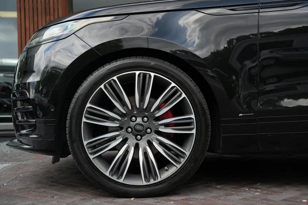 Land Rover Range Rover Velar 3.0 D300 AWD R-Dynamic HSE BTW uit 2019, foto 9