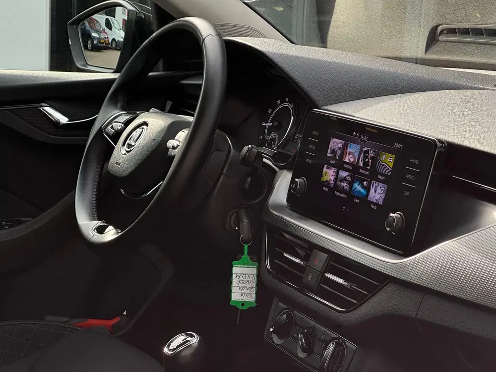 Skoda Scala 1.0 TSI Ambition uit 2022, foto 15