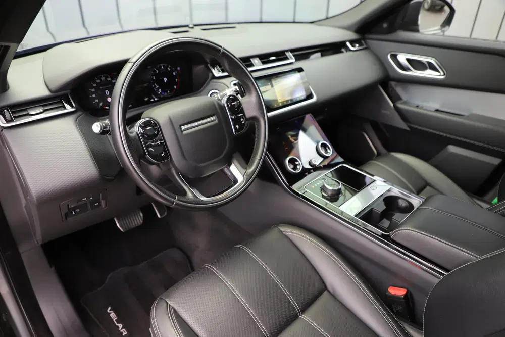 Land Rover Range Rover Velar 2.0 P300 Turbo AWD R-Dynamic uit 2019, foto 10