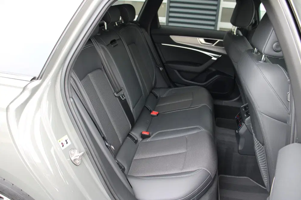 Audi A6 55 TFSIe 367pk quattro Pro Line S Competit uit 2022, foto 15