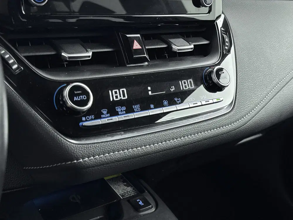 Suzuki Swace 1.8 Hybrid Style Limited uit 2021, foto 11