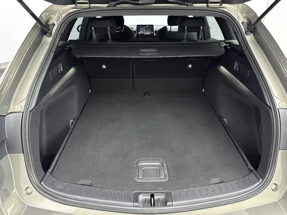 Suzuki Swace 1.8 Hybrid Style Limited uit 2021, foto 15