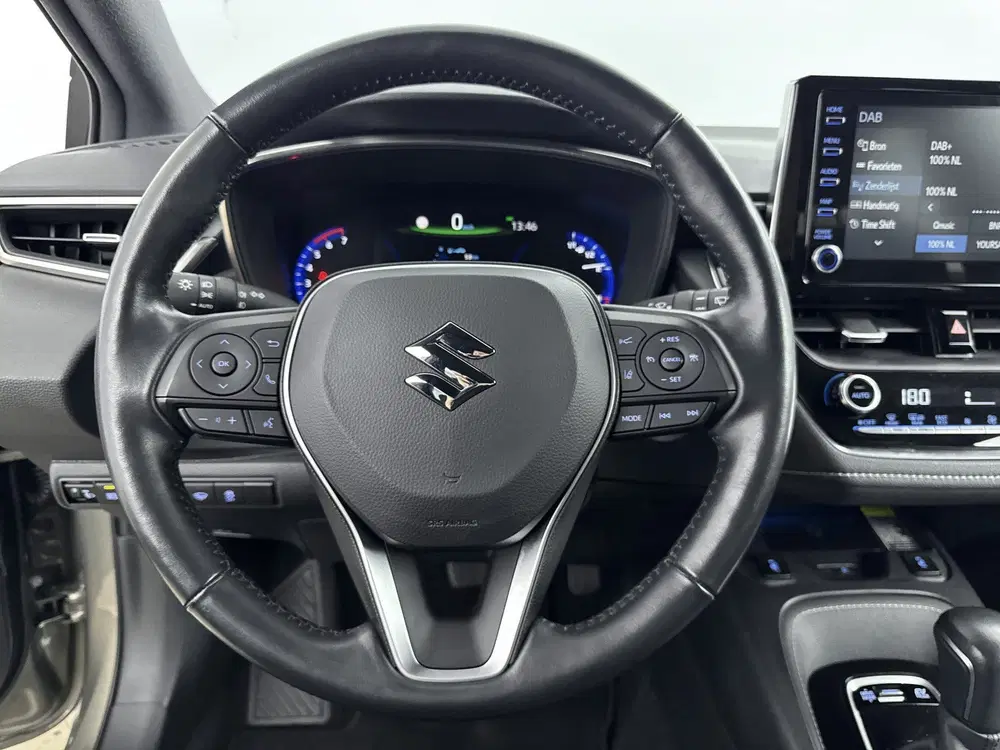 Suzuki Swace 1.8 Hybrid Style Limited uit 2021, foto 6