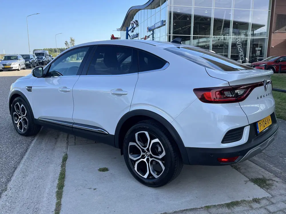 Renault Arkana 1.6 E-Tech Hybrid 145 PK Intens uit 2022, foto 7