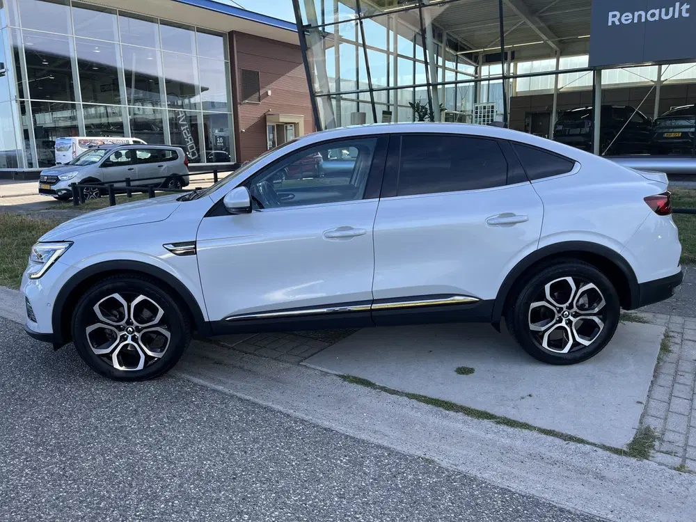 Renault Arkana 1.6 E-Tech Hybrid 145 PK Intens uit 2022, foto 8