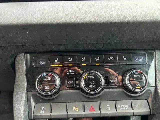 Skoda Karoq 1.5 TSI ACT Style uit 2019, foto 14