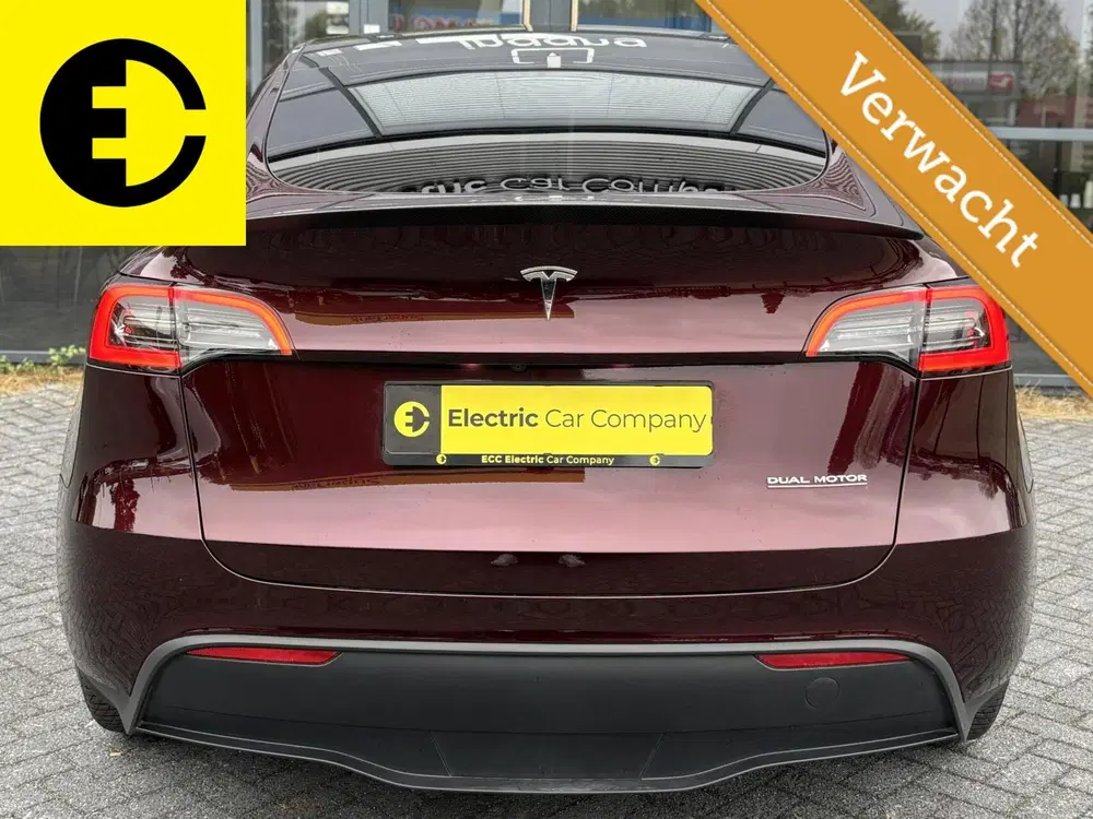 Tesla Model Y Performance AWD 75 kWh uit 2023, foto 15