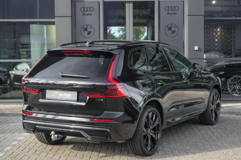 Volvo XC60 2.0 T6 350pk Plus Black Edition Panoramada uit 2026, foto 7
