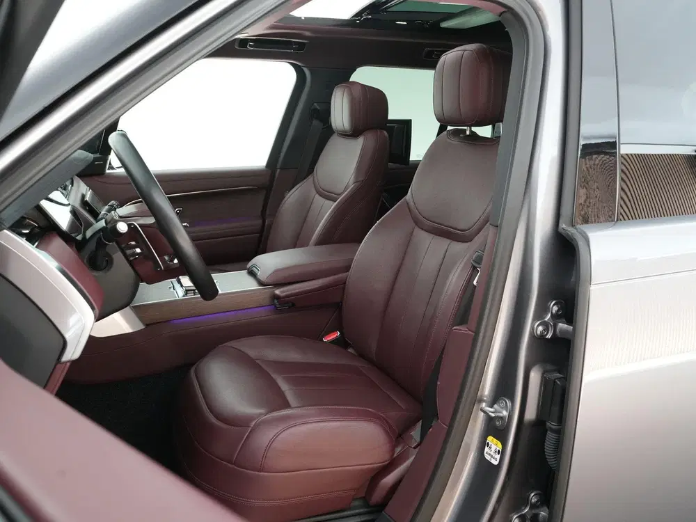 Land Rover Range Rover 3.0 P440e HSE PHEV uit 2023, foto 13