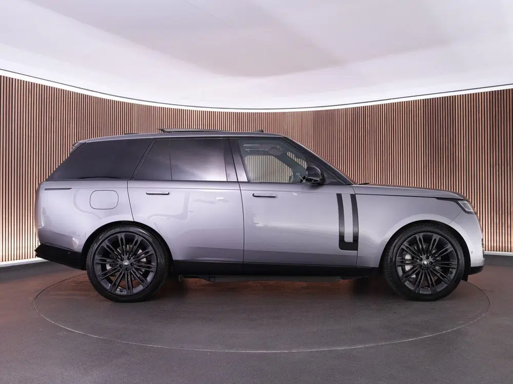 Land Rover Range Rover 3.0 P440e HSE PHEV uit 2023, foto 15