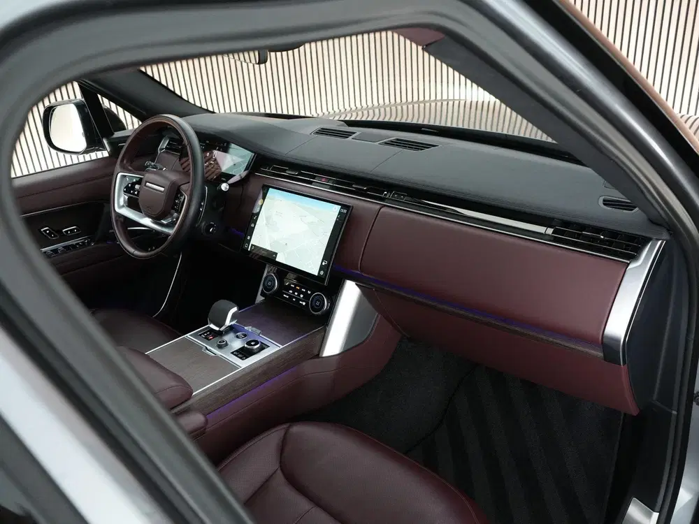 Land Rover Range Rover 3.0 P440e HSE PHEV uit 2023, foto 3
