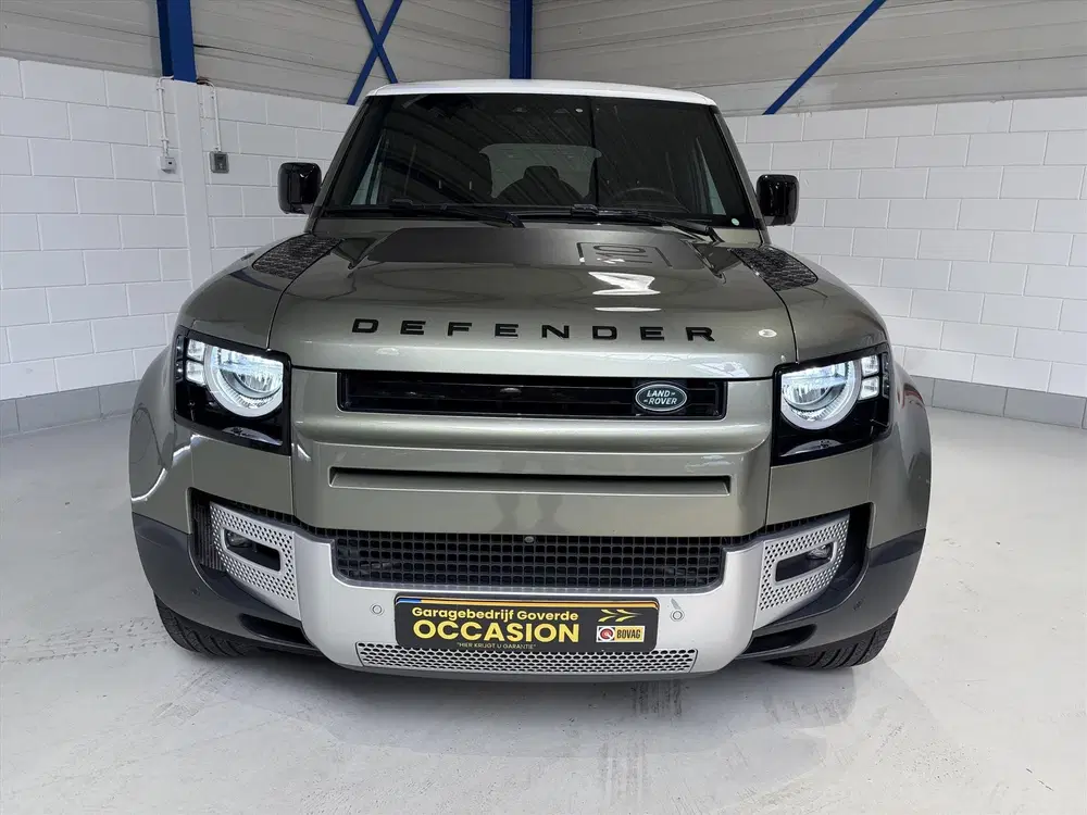 Land Rover Defender P400e 404pk PHEV AWD XS Edition uit 2023, foto 4
