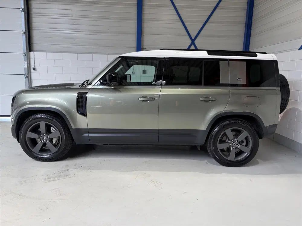 Land Rover Defender P400e 404pk PHEV AWD XS Edition uit 2023, foto 6