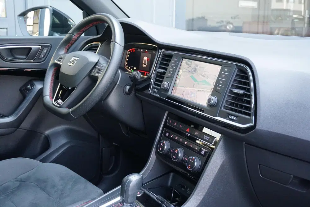 SEAT Ateca 1.5 TSI FR Business Intense + CAMERA uit 2019, foto 3