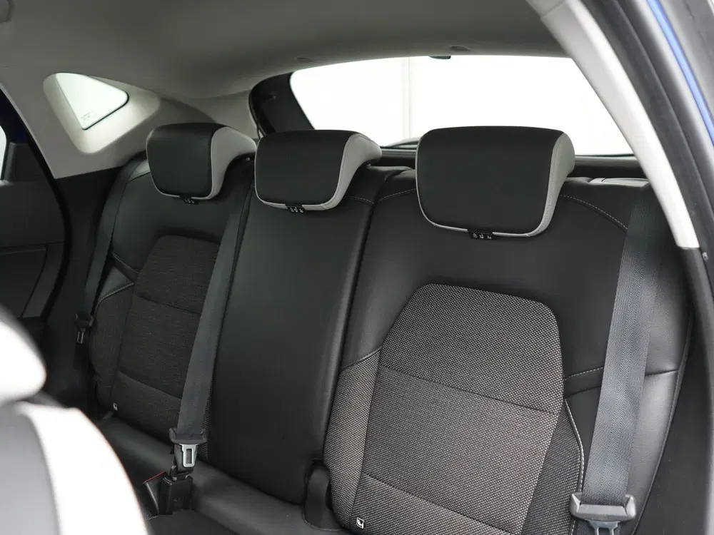 Renault Captur TCe 100 Intens uit 2020, foto 15