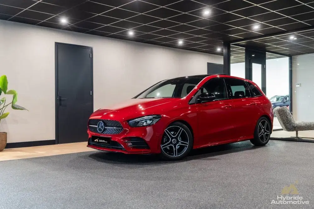 Mercedes-Benz B-Klasse 180 Bus. Sol. AMG uit 2019
