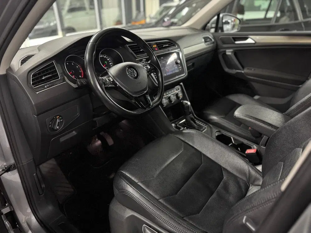 Volkswagen Tiguan Allspace 1.5 TSI Highline Business R 7p. N uit 2020, foto 10