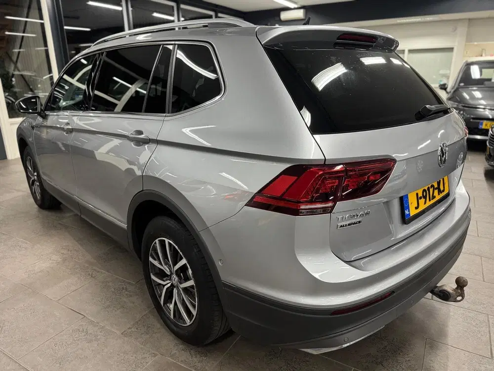 Volkswagen Tiguan Allspace 1.5 TSI Highline Business R 7p. N uit 2020, foto 6