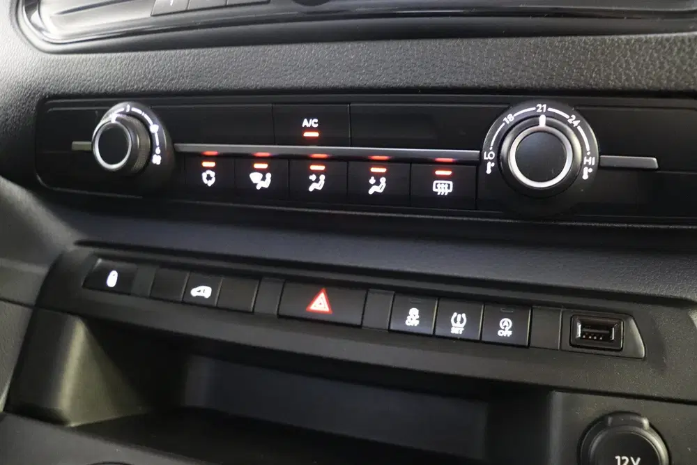 Peugeot Expert 2.0 BlueHDI 122PK Automaat EURO 6 uit 2021, foto 13